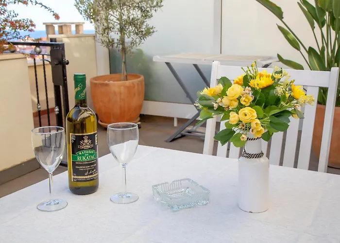 55 & 54 Stairs Apartament *