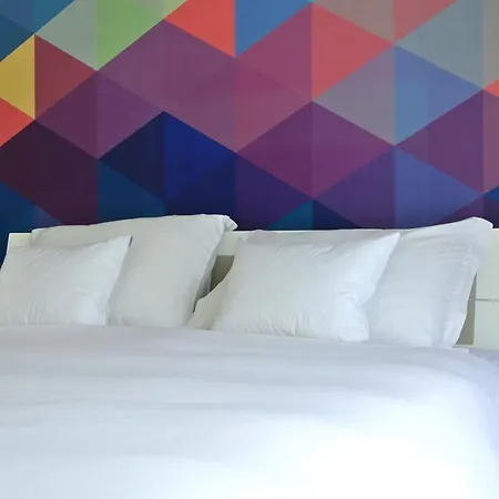 55 & 54 Stairs Apartment *