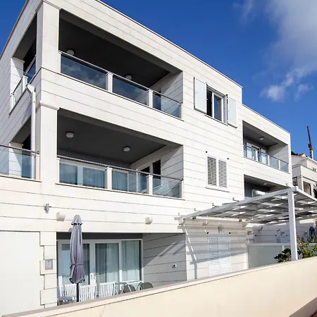 Apartment 55 & 54 Stairs